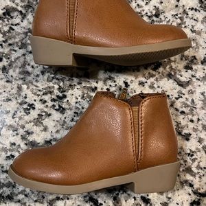 Toddler Girls, Old Navy brown booties size 5